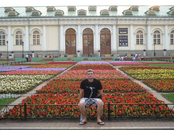 Макс Петров