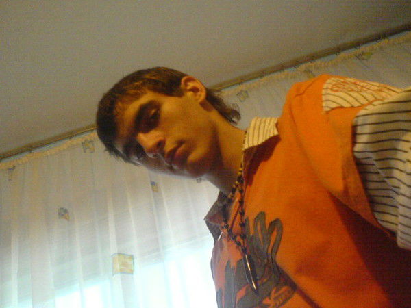 Саша Леготин