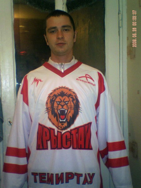 Артём Акмаров