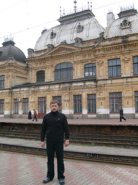 Роман Колесник