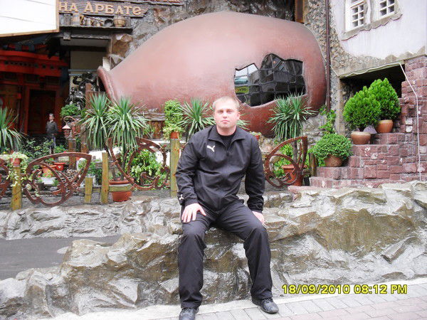 Александр Неволин