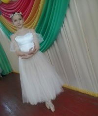 Аня Русанова