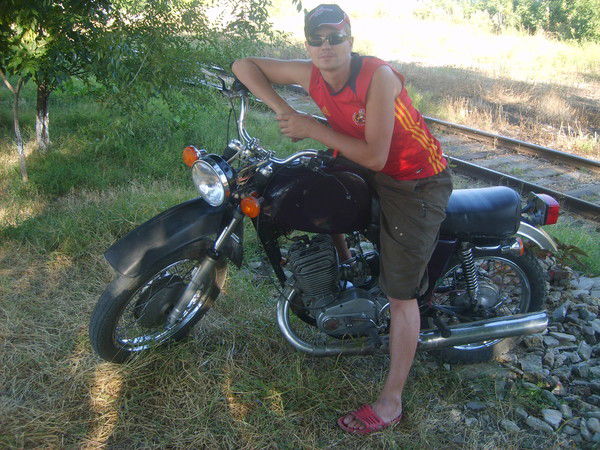 Игорь Жуковский