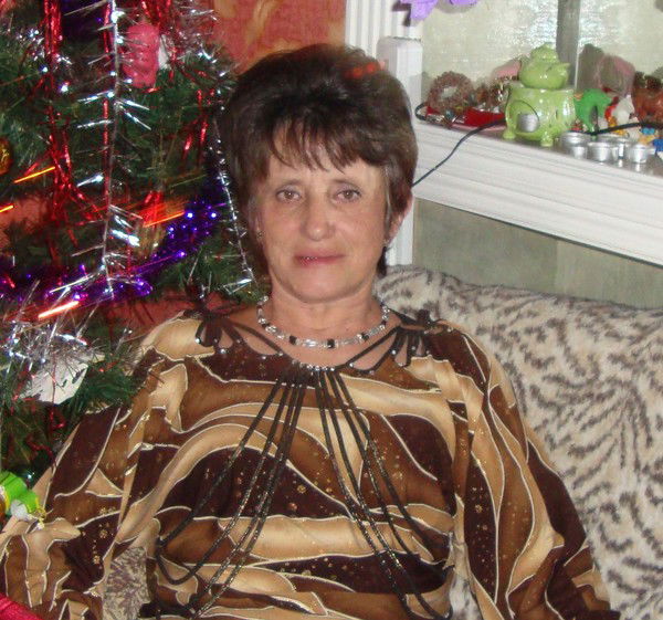 Люда Ускова