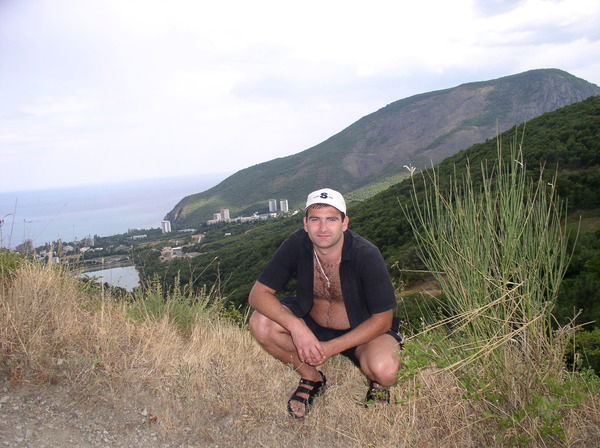 Дмитрий ))))))