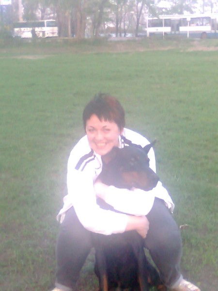 Лена Попова