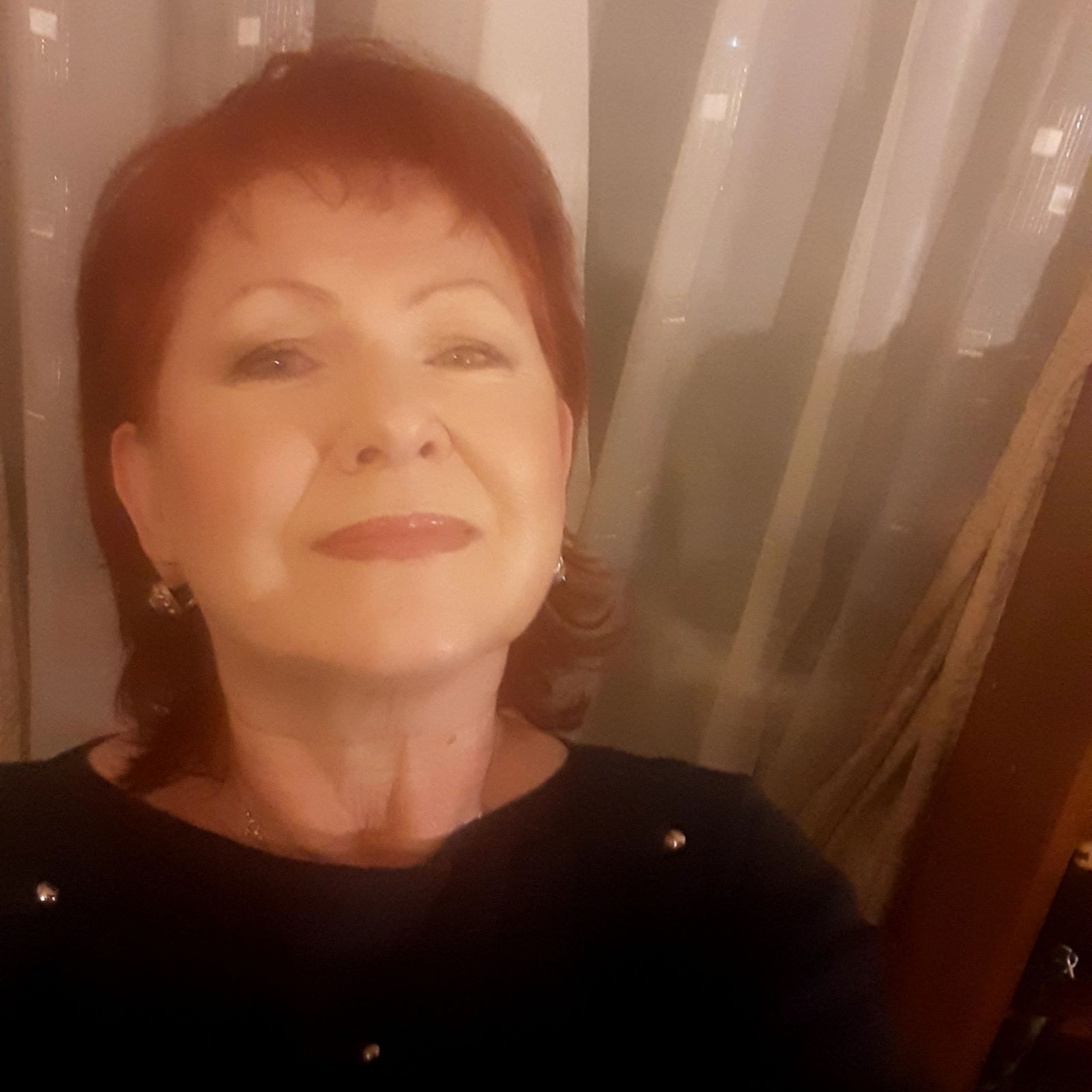 Лена Сапунова