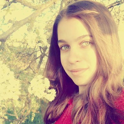 Таня Олешицька