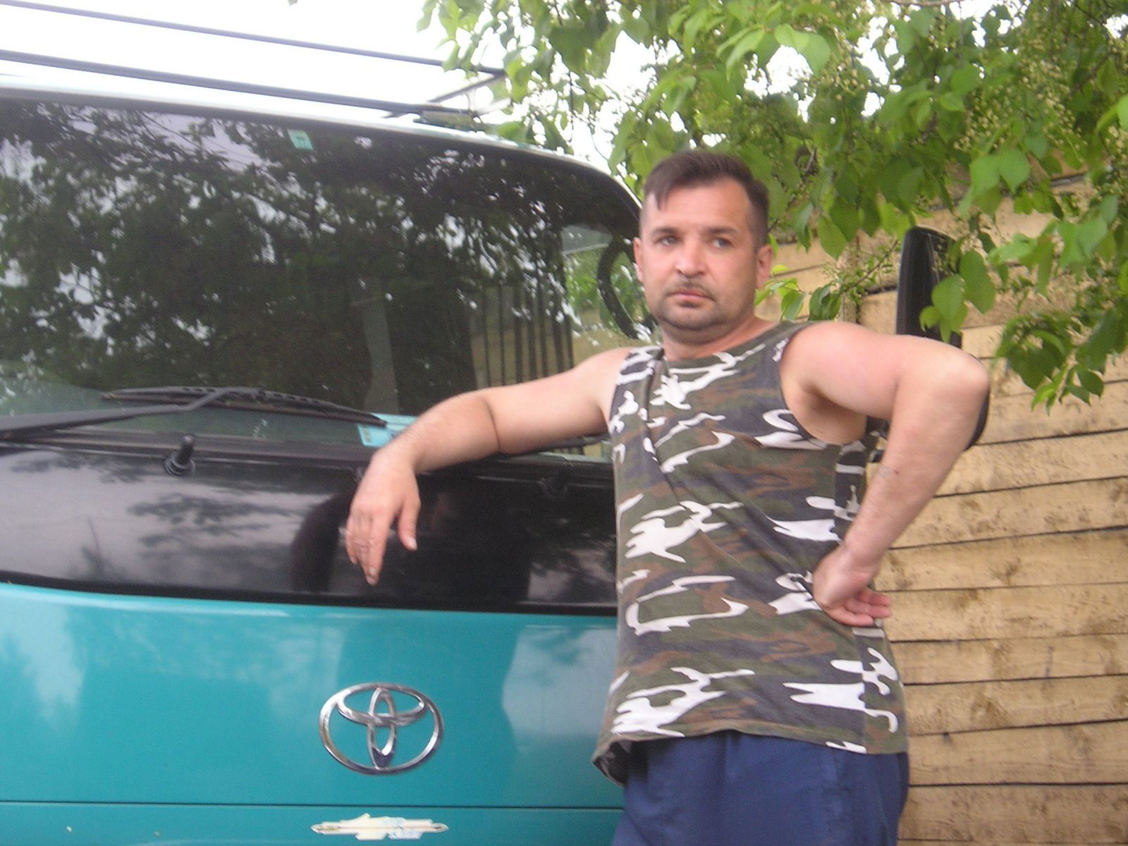 Олег Аверьянов