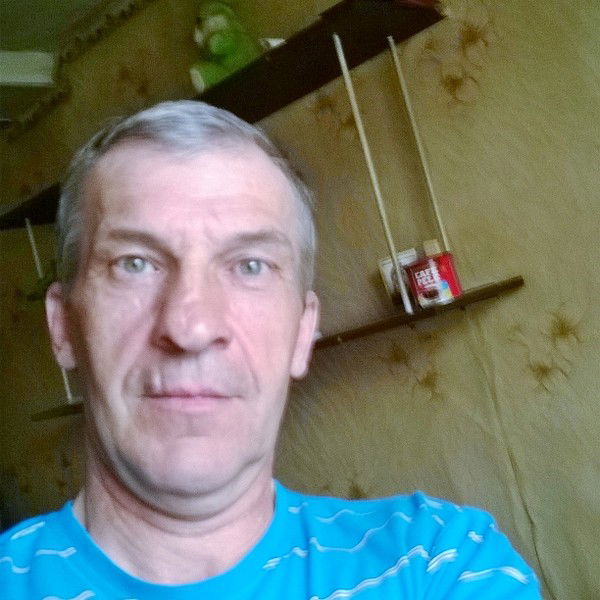 Василий Емельянов