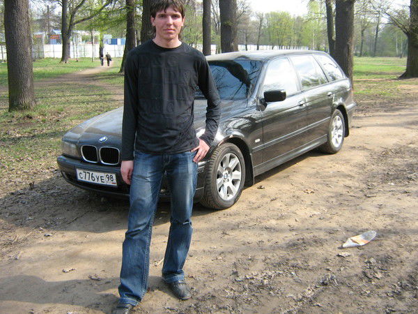 Олег Шеногин