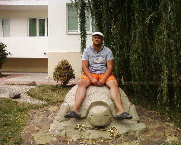 Александр Гуцаев