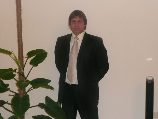 Юра Свечкарев