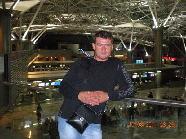 Евгений Антонов