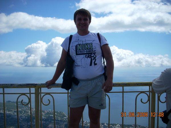 Роман Бондаренко