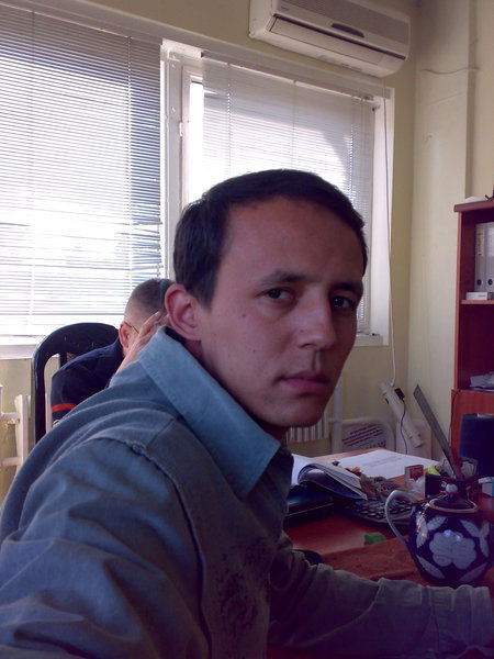 Хуршид Ашуров