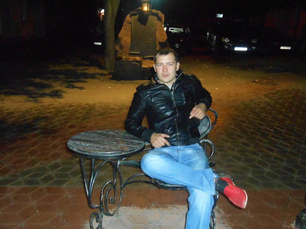 Денис Маркелов