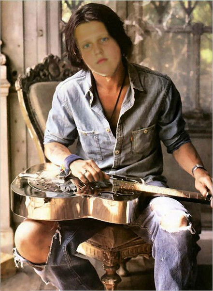 Максим Антонов