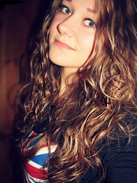 Аня Тихонова