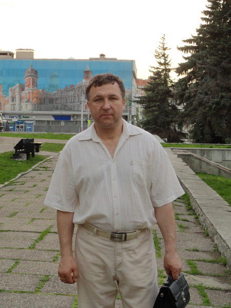 Анатолий Петров