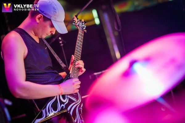 Максим Воронин