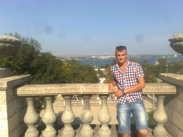 Денис Борисенко