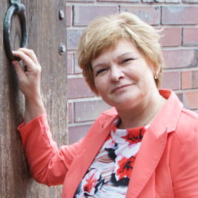 Ирина Деньщикова