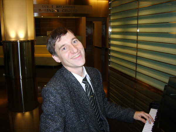 Александр Счастливцев