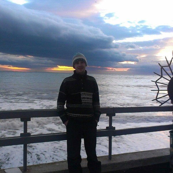 Максим Жуйков