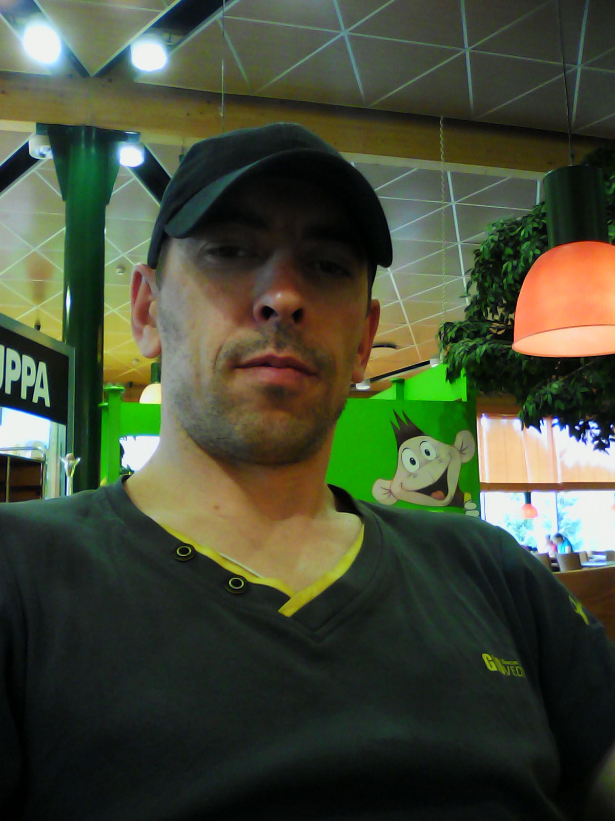 Денис Иванов