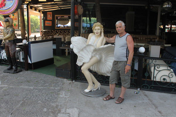 Михаил Борисов