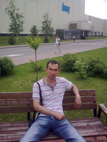 Илдар Сапаров