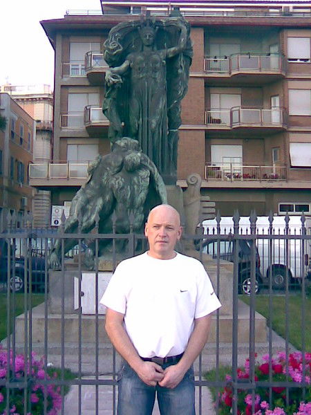 Михаил Зотов