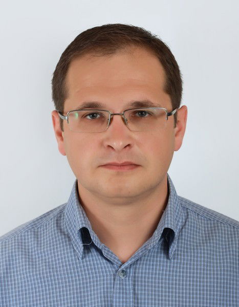 Евгений Лутов