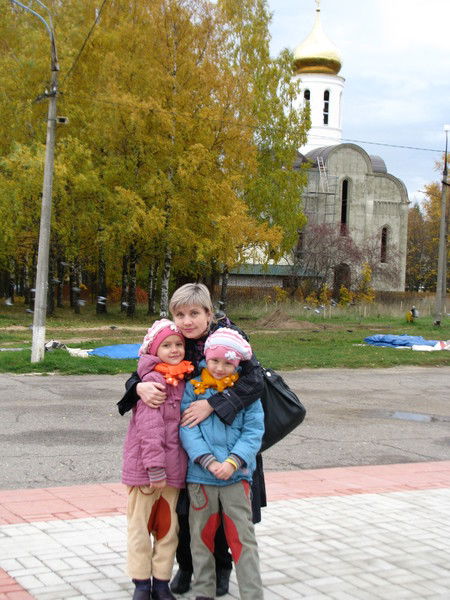 Лариса Серова