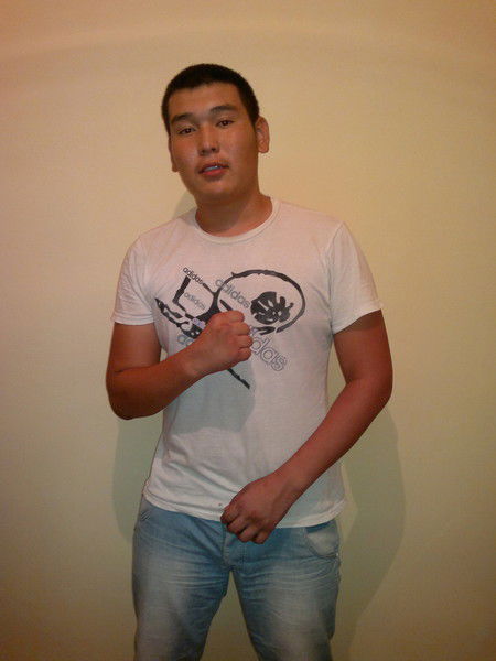 Жузбек Танауов