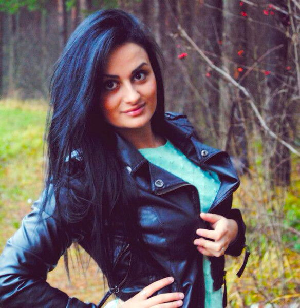 •соне°4°Kа •))