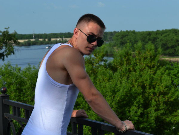 Неизвестно Неизвестно