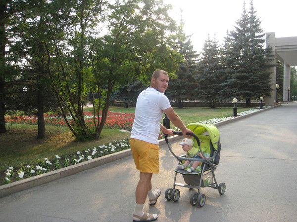 Антон Гусельников