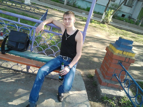 Олег Левченко