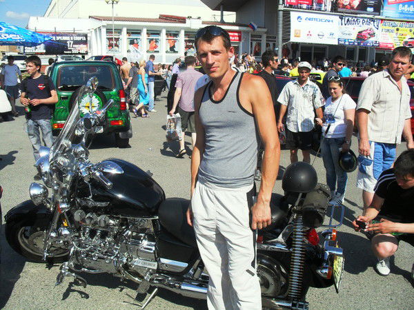 Геннадий Грибачев