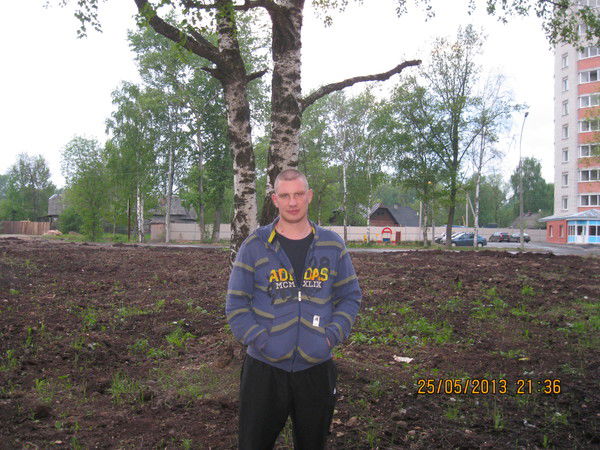 Александр Серков