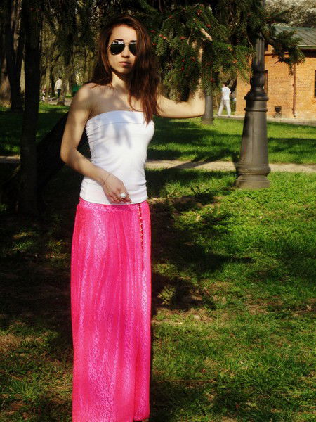 Люба Белова