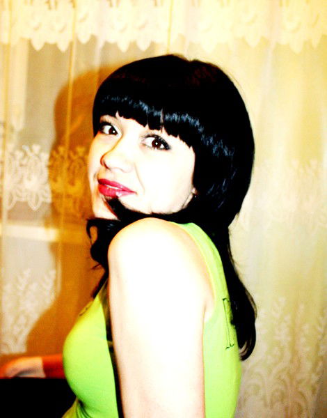 Оля Акрытова