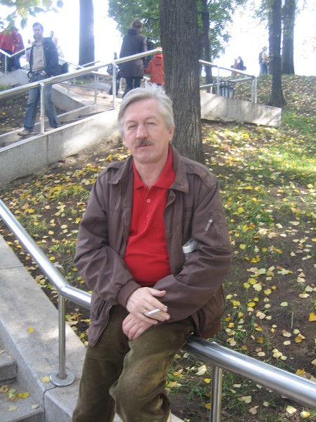 Юрий Колобков
