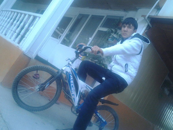 _Nezn@komes_ _-Hand_-_Some-_