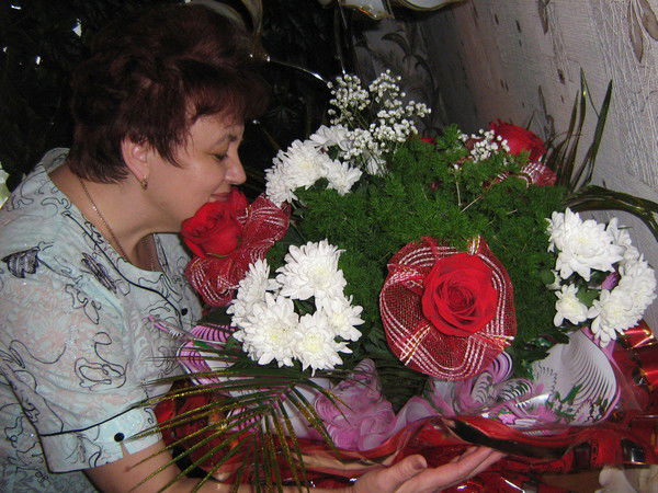 Раиса Олина