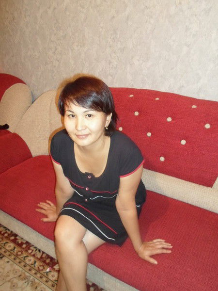 Назипа Мадешова