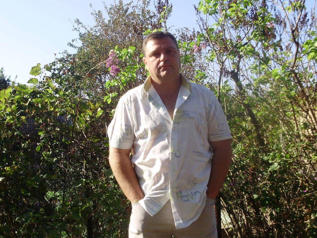 Валентин Иванов