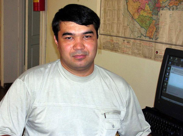 Умуров Нодир